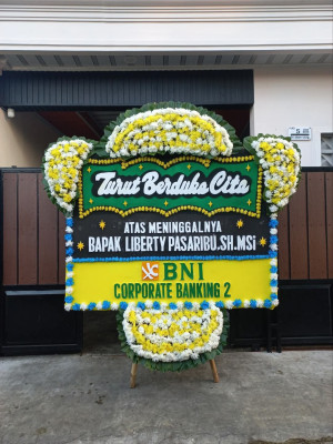 Papan Bunga Duka di Teruwai